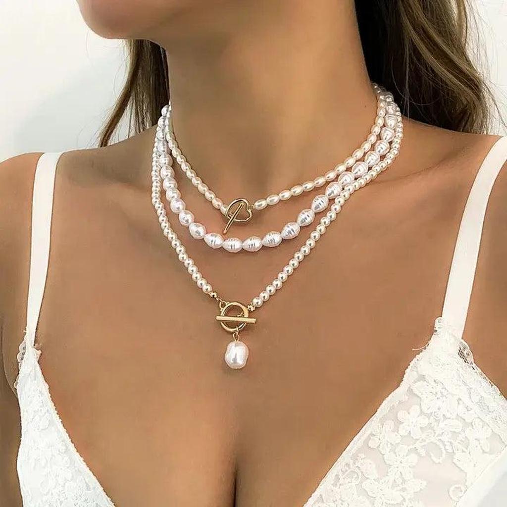 Necklace with Daisies