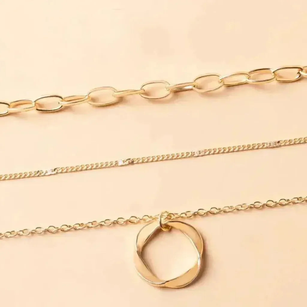 Layered Retro Necklace with Gold Pendant