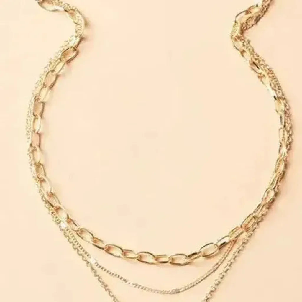 Layered Retro Necklace with Gold Pendant