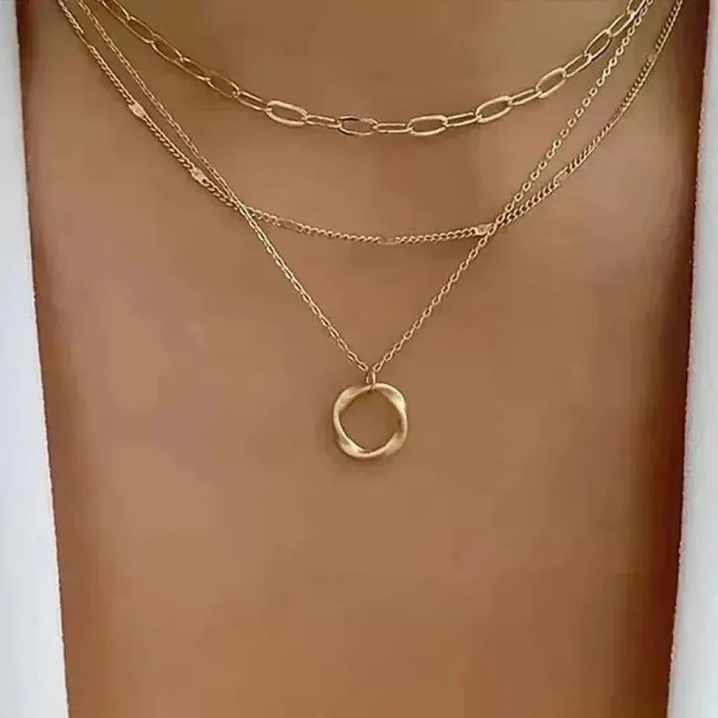 Layered Retro Necklace with Gold Pendant