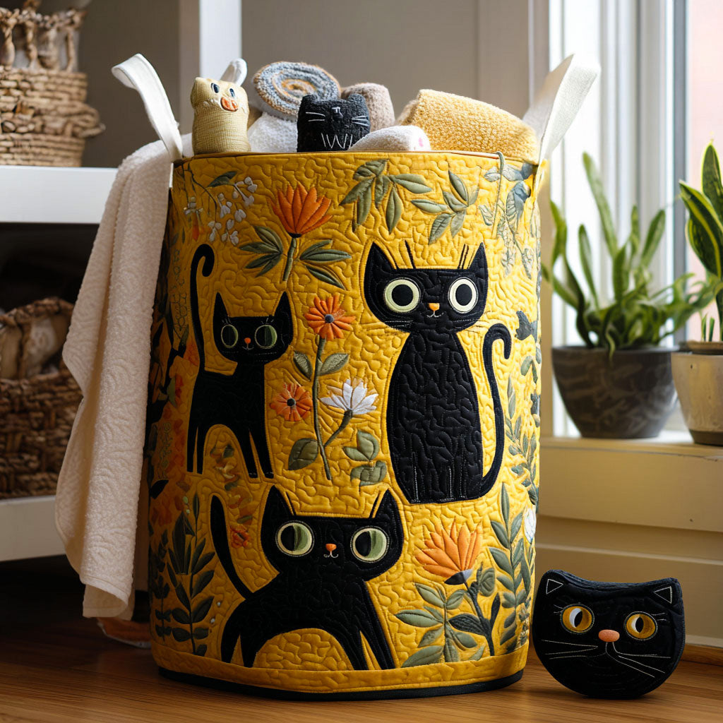 Quilted Laundry Basket in Cat Shape