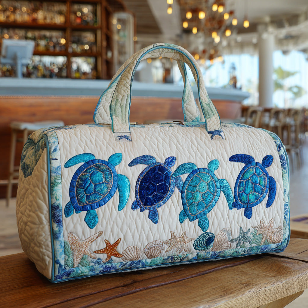 Quilted Travel Bag – Sea Turtle in the Ocean