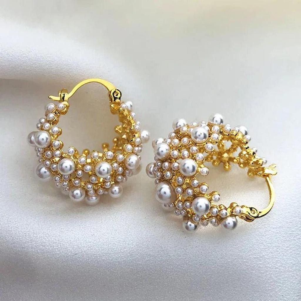 Vintage Earrings in Gold with Pearls