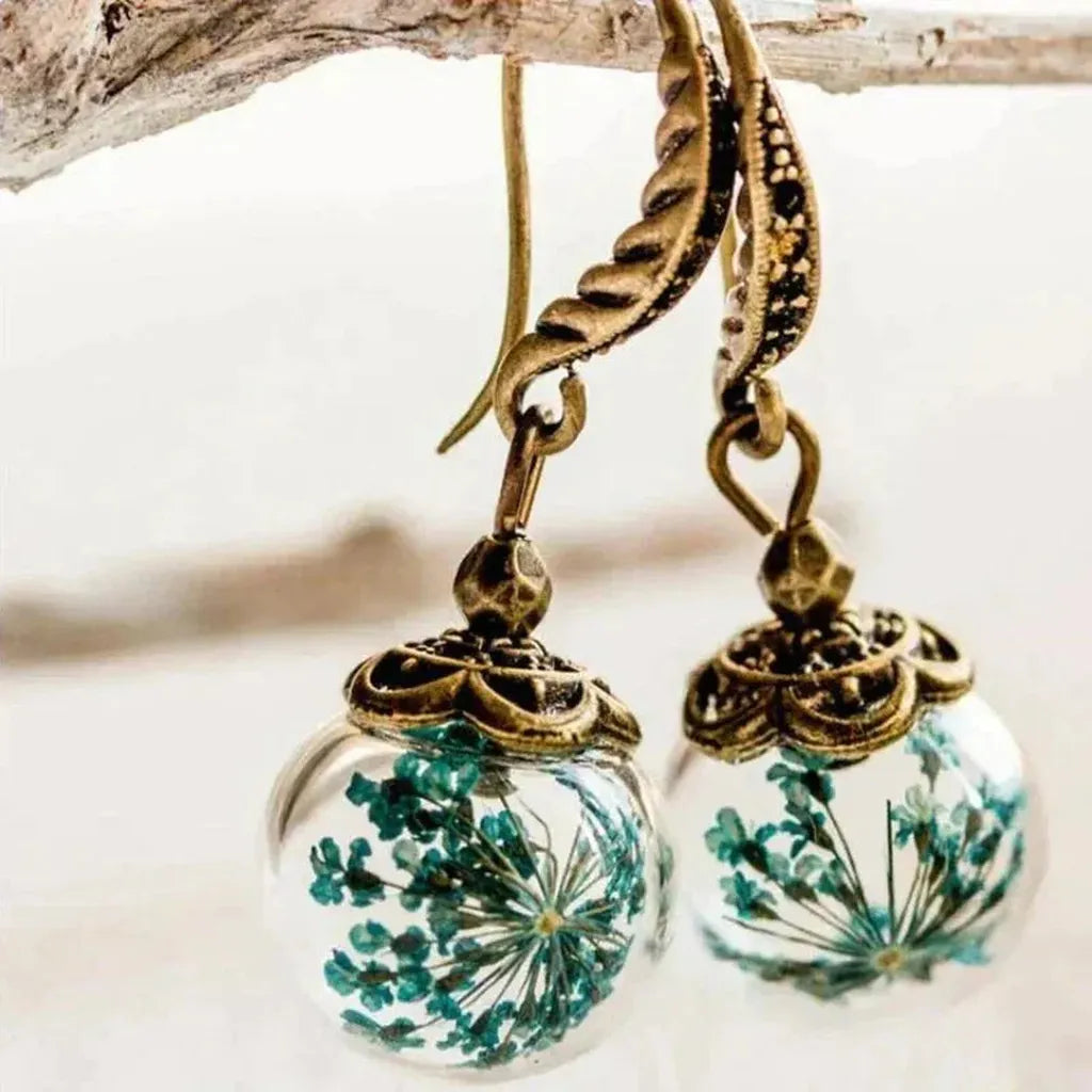 Retro Flower Earrings in Antique Gold