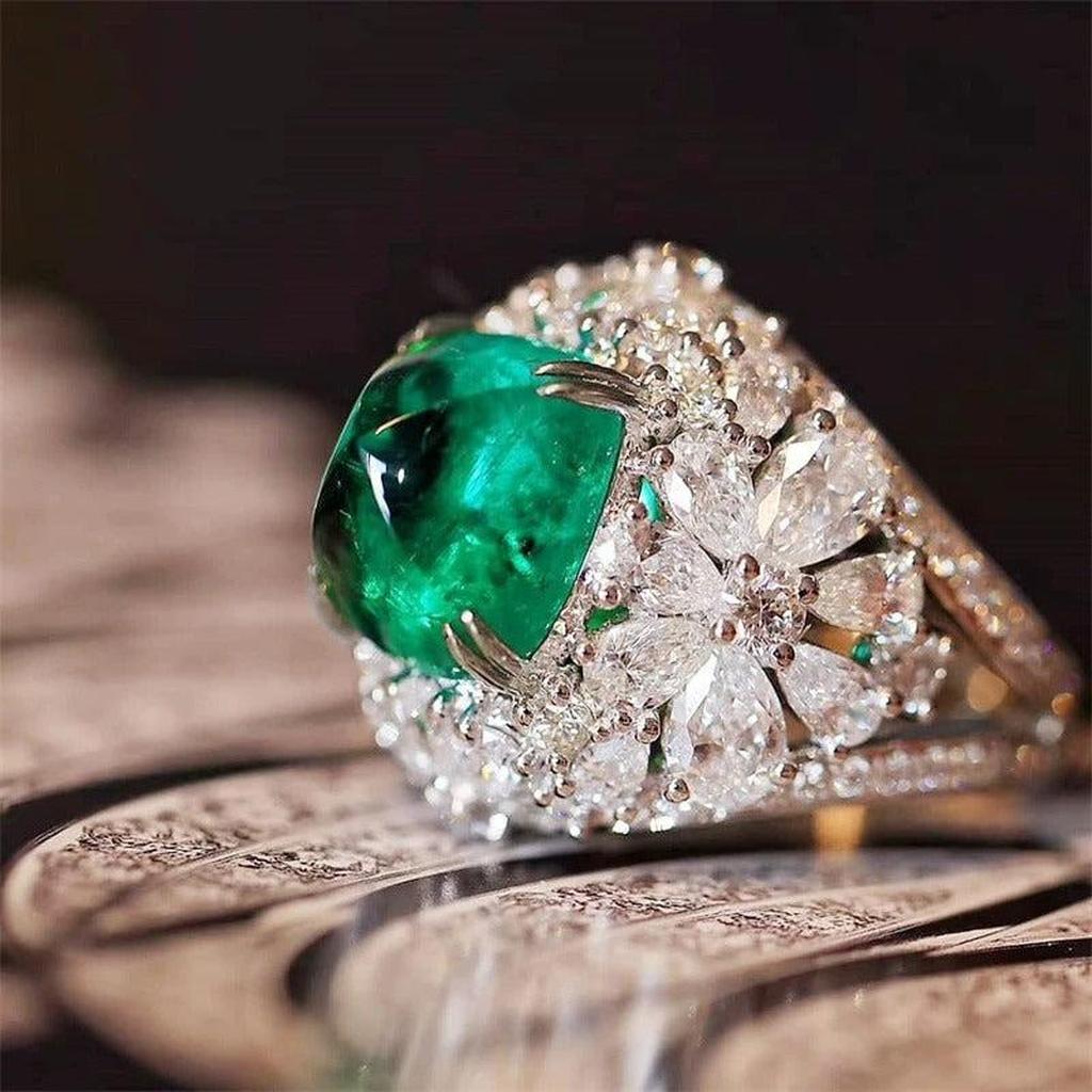 Retro Flower Ring with Green Stone and Zirconia