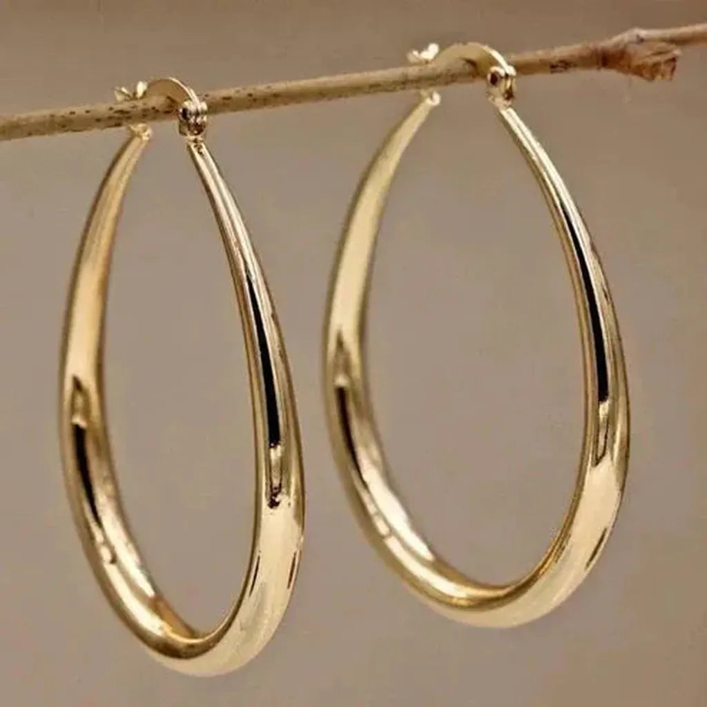 Retro Hoop Earrings in Gold