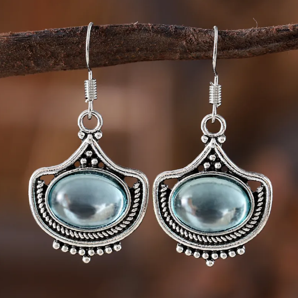 Retro Set: Necklace and Earrings with Blue Oval Stones