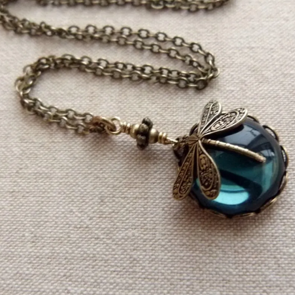 Retro Dragonfly Necklace with Green Crystal