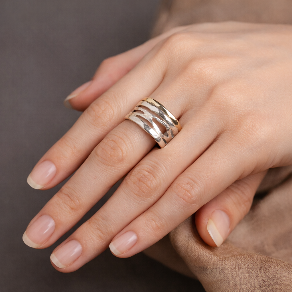 Retro Ring “Oco” in Gold and White Gold
