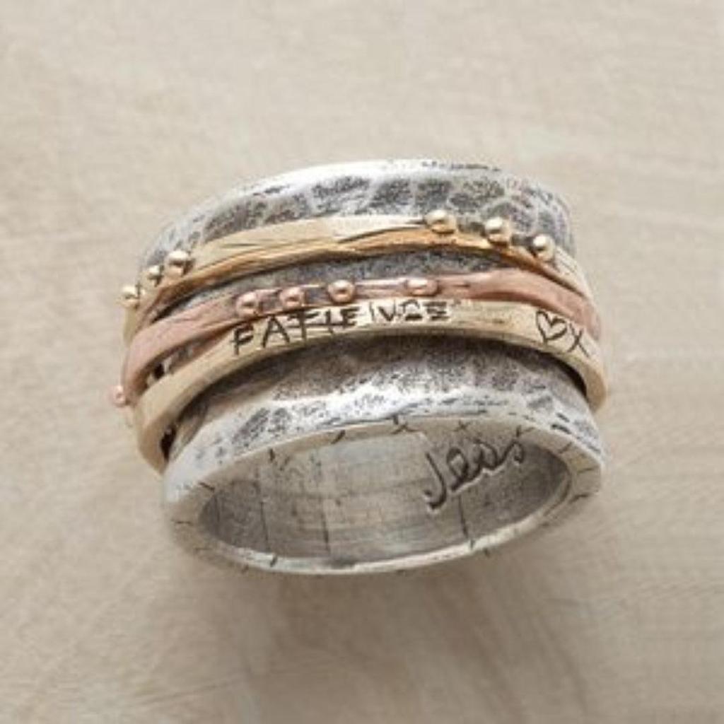 Retro Ring in Rose Gold and White Gold