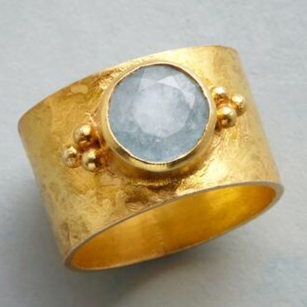 Retro Ring with Gold Crescent Moon