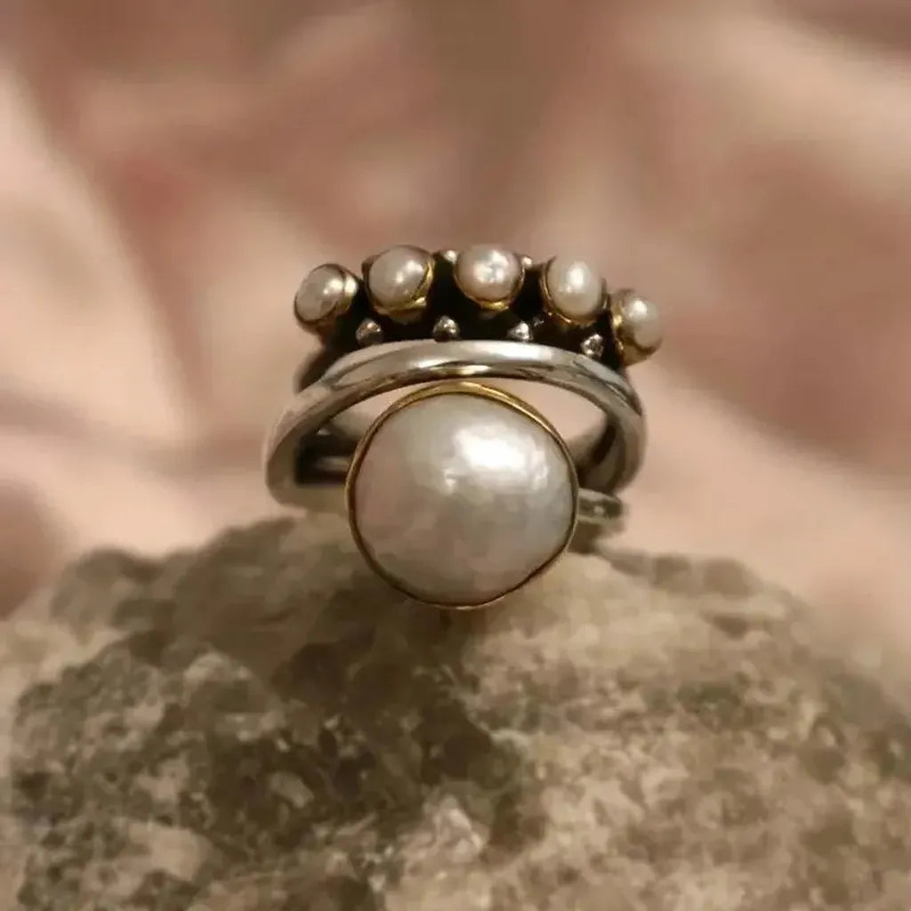 Retro Ring with Crown and Pearls in White Gold