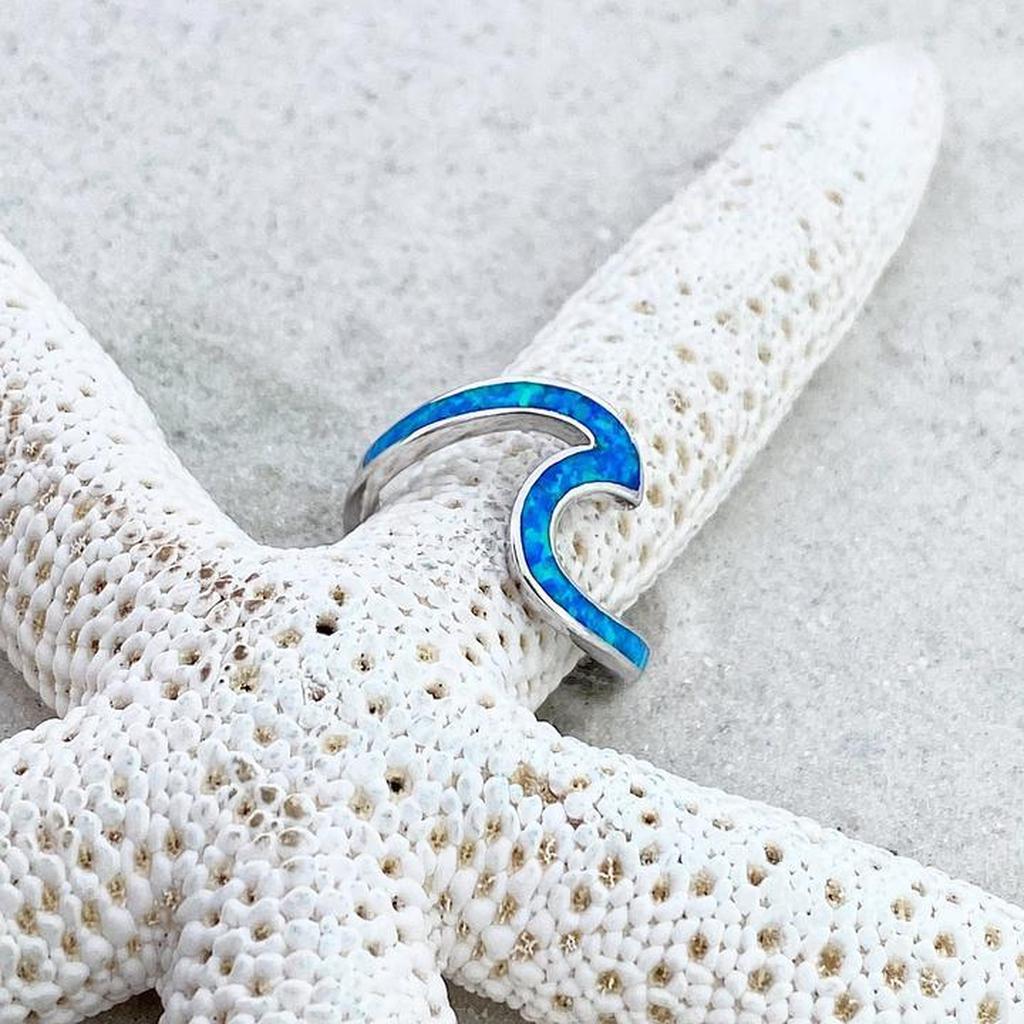 Ring “Sea” with Opal in White Gold
