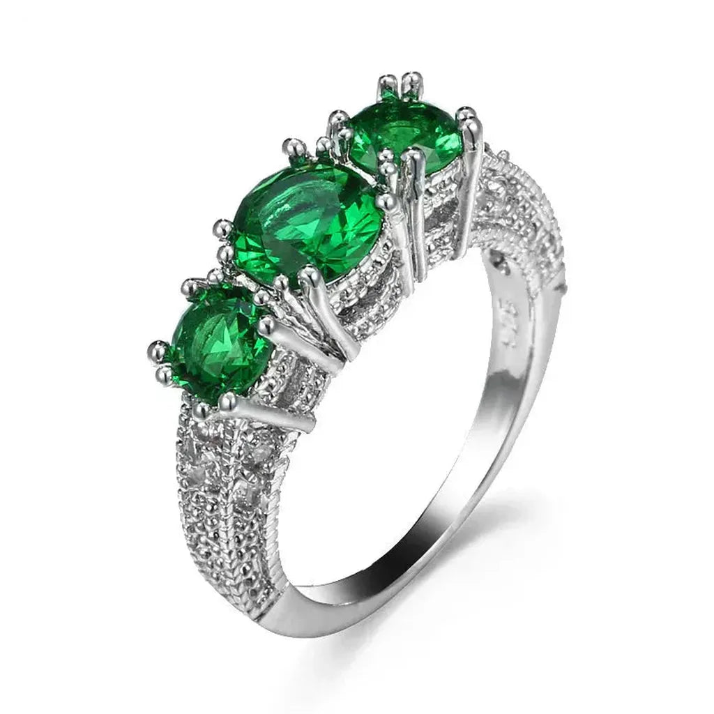 Ring with 3 Emerald Green Stones