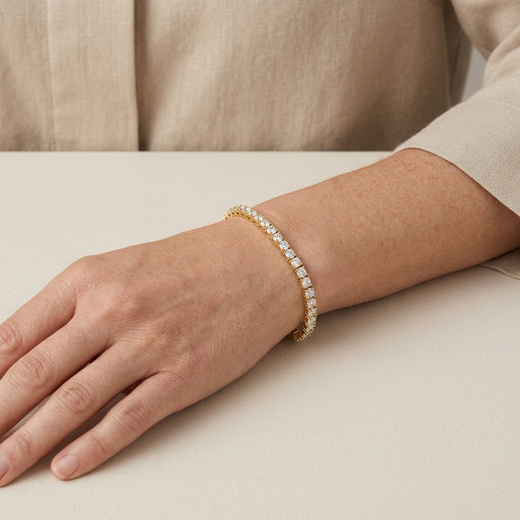 Tennis Bracelet in Gold