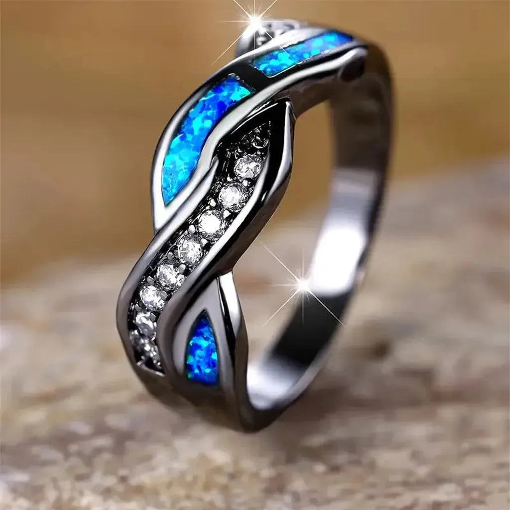 Thessia Lunebray Ring | White Gold