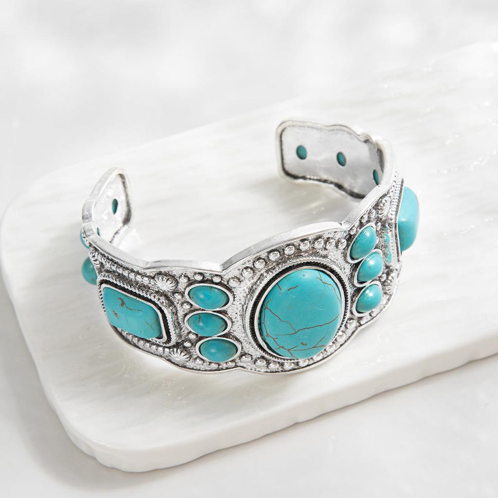 Valencrest Bangle “Sky” | White Gold