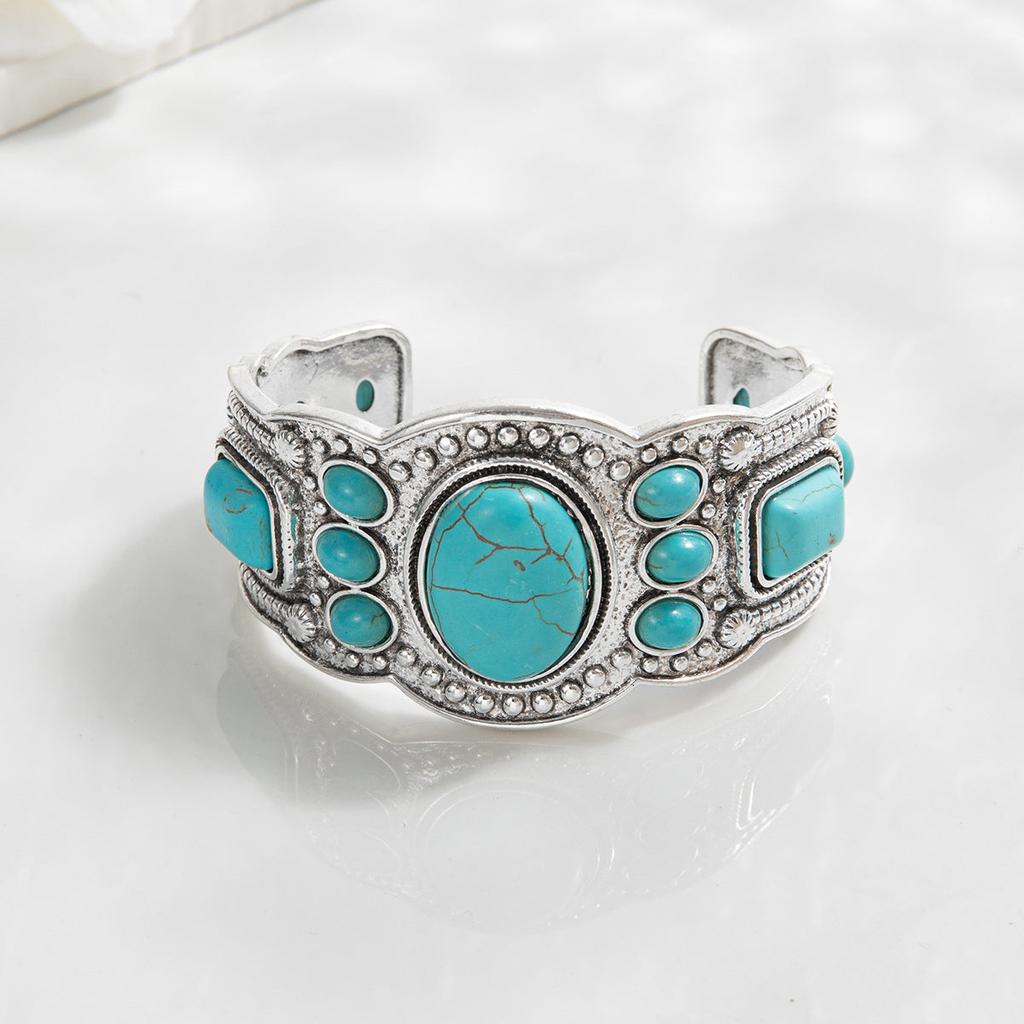 Valencrest Bangle “Sky” | White Gold