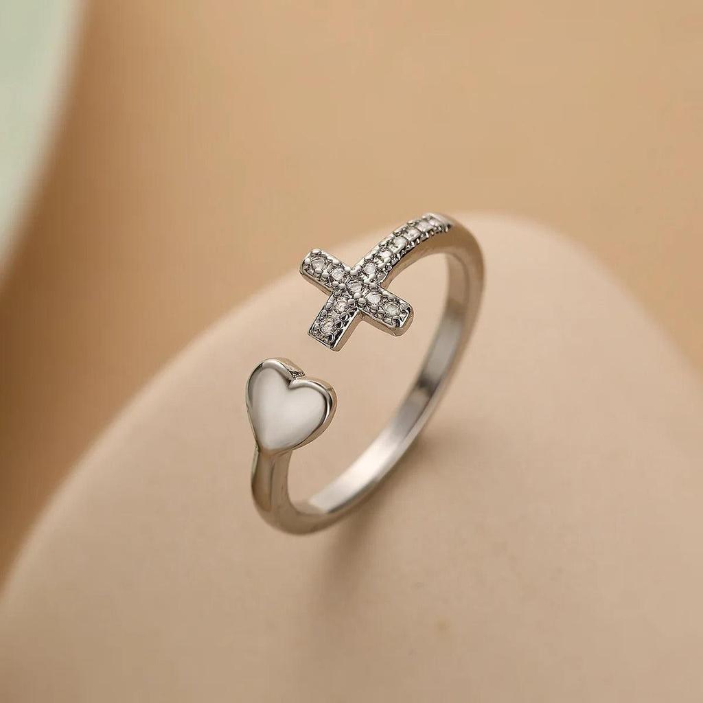 Adjustable Retro Cross Ring “Love” in White Gold