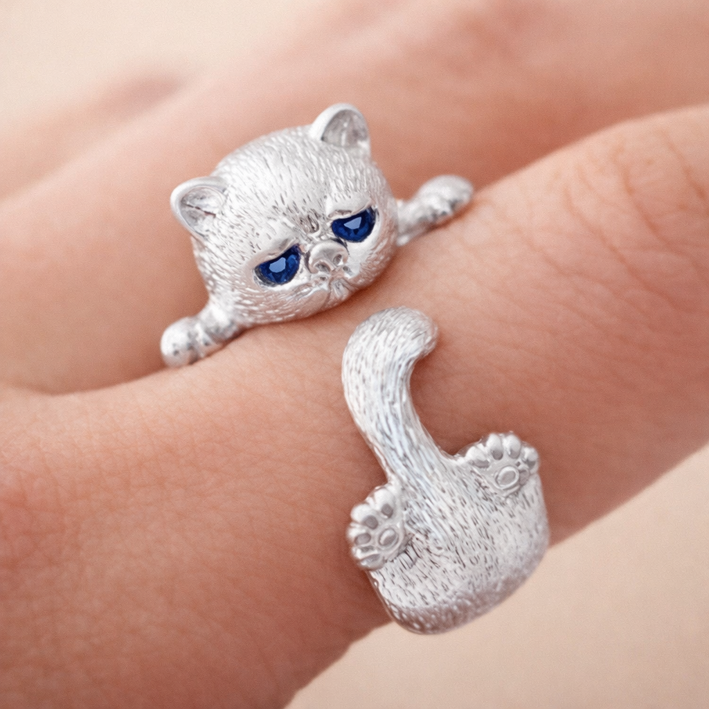 Adjustable Ring with Kitten in White Gold