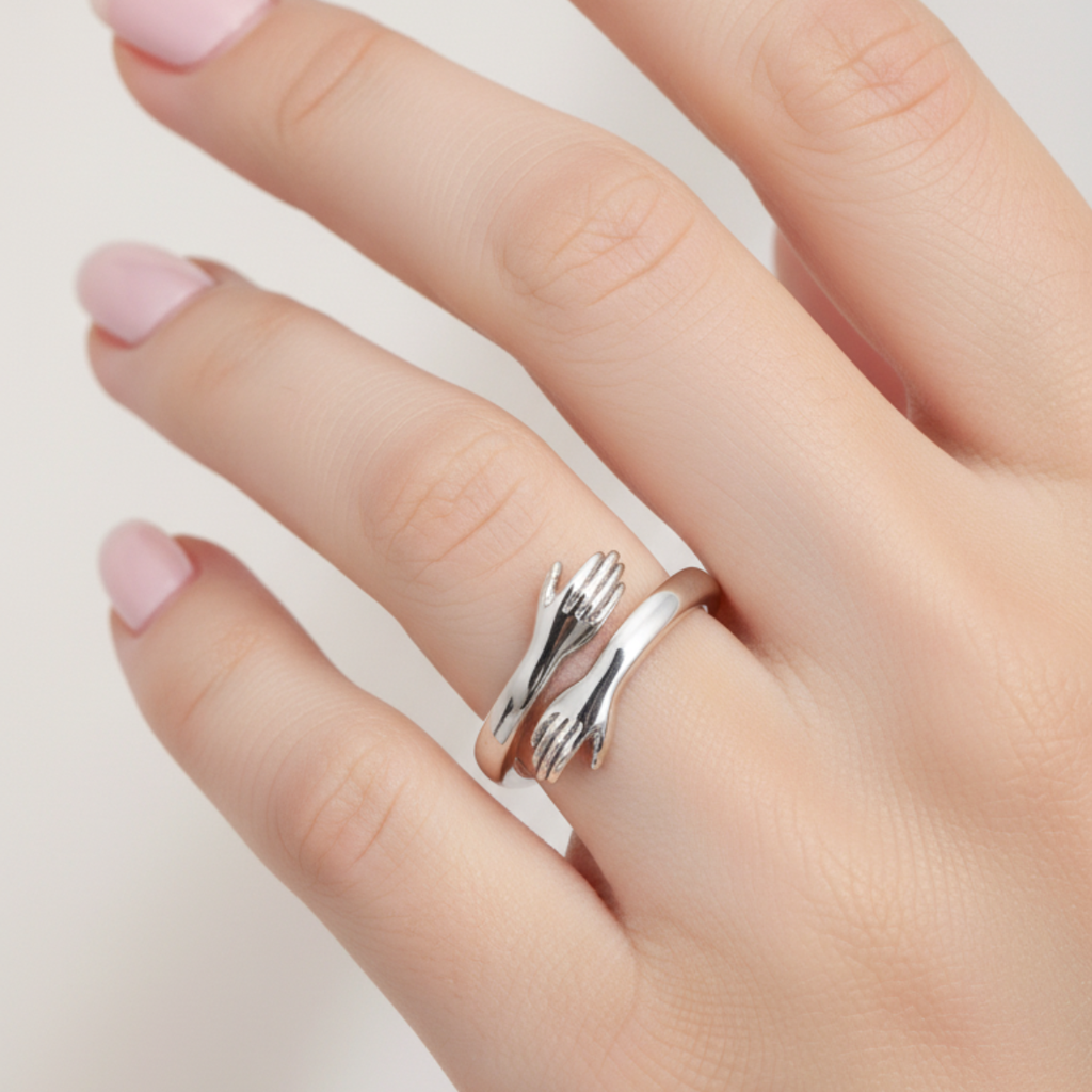 Adjustable Ring “Embrace” in White Gold