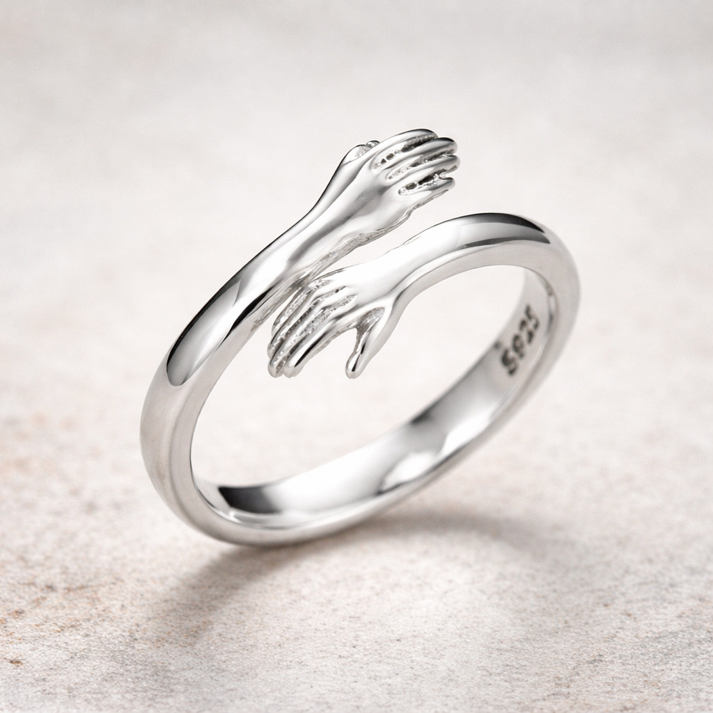 Adjustable Ring “Embrace” in White Gold