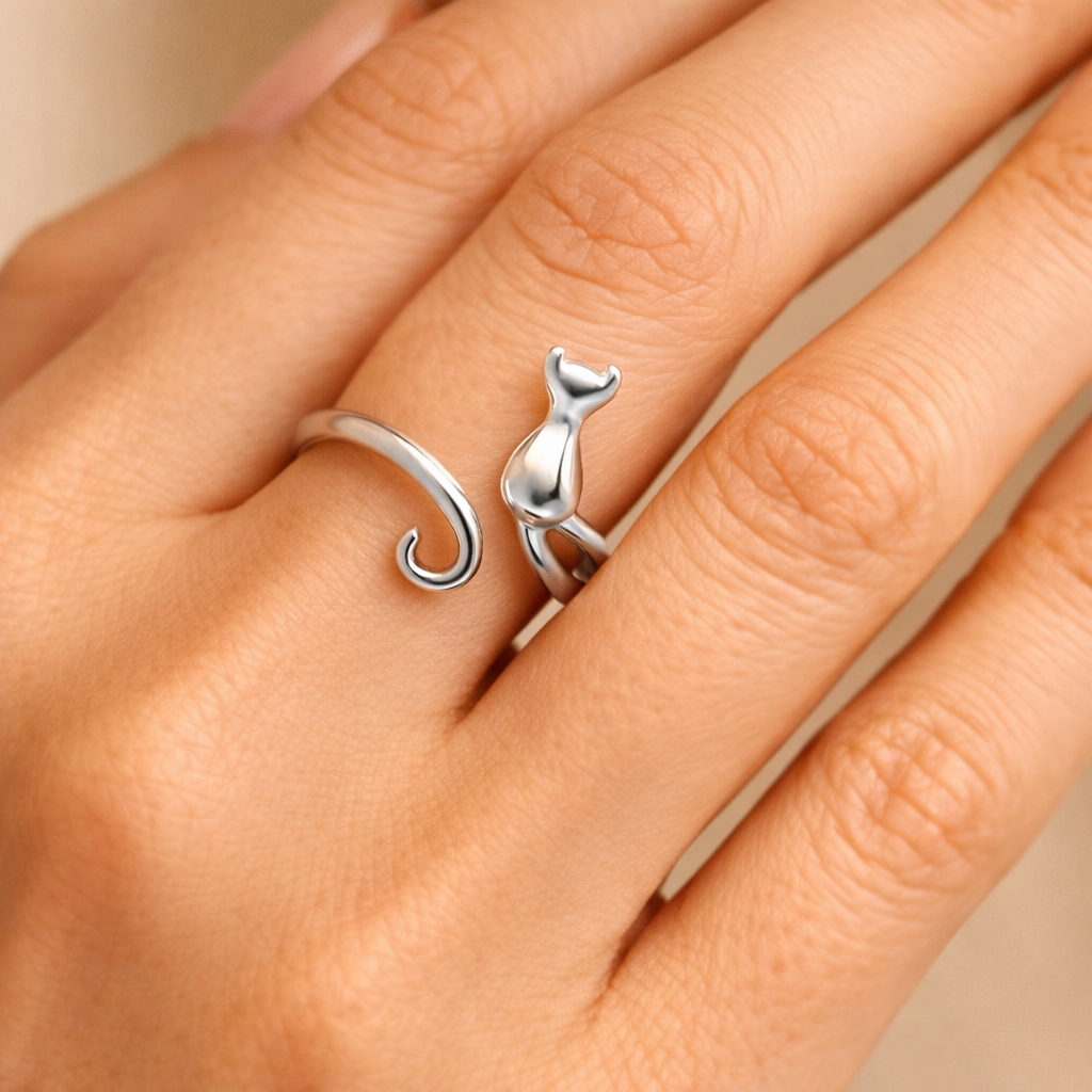 Adjustable Kitten Ring in White Gold