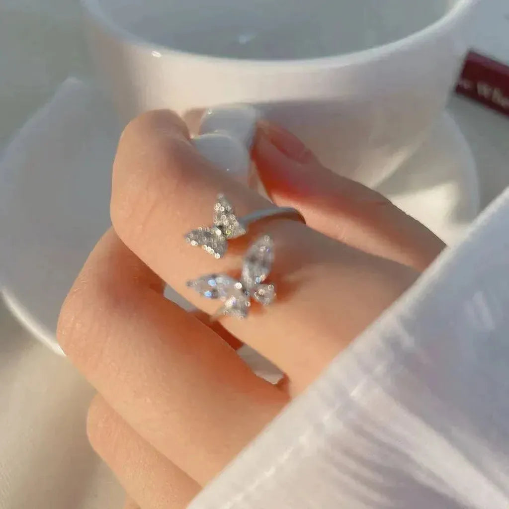 Adjustable Butterfly Ring in White Gold