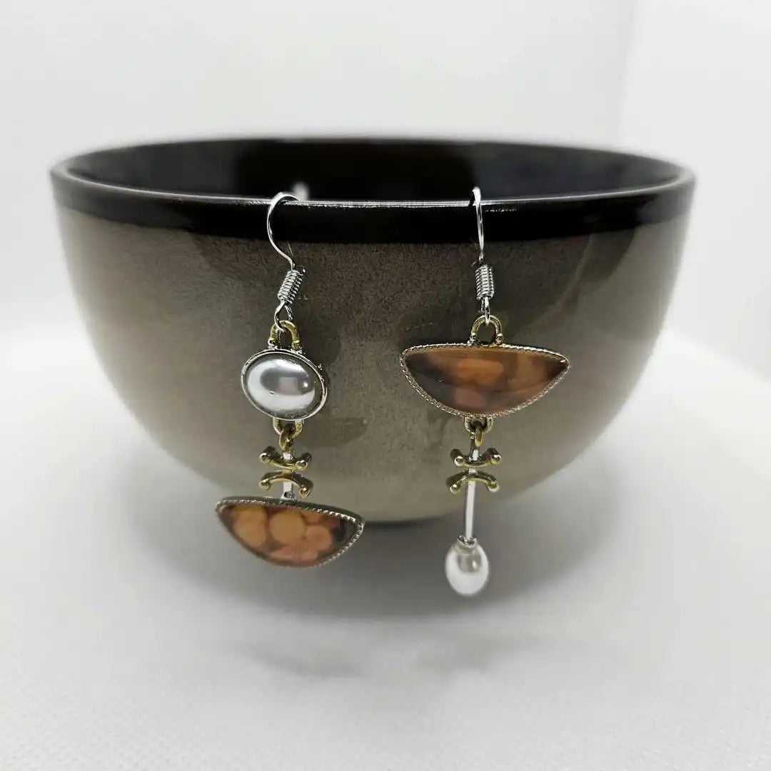 Asymmetric Earrings with Stone in Orange