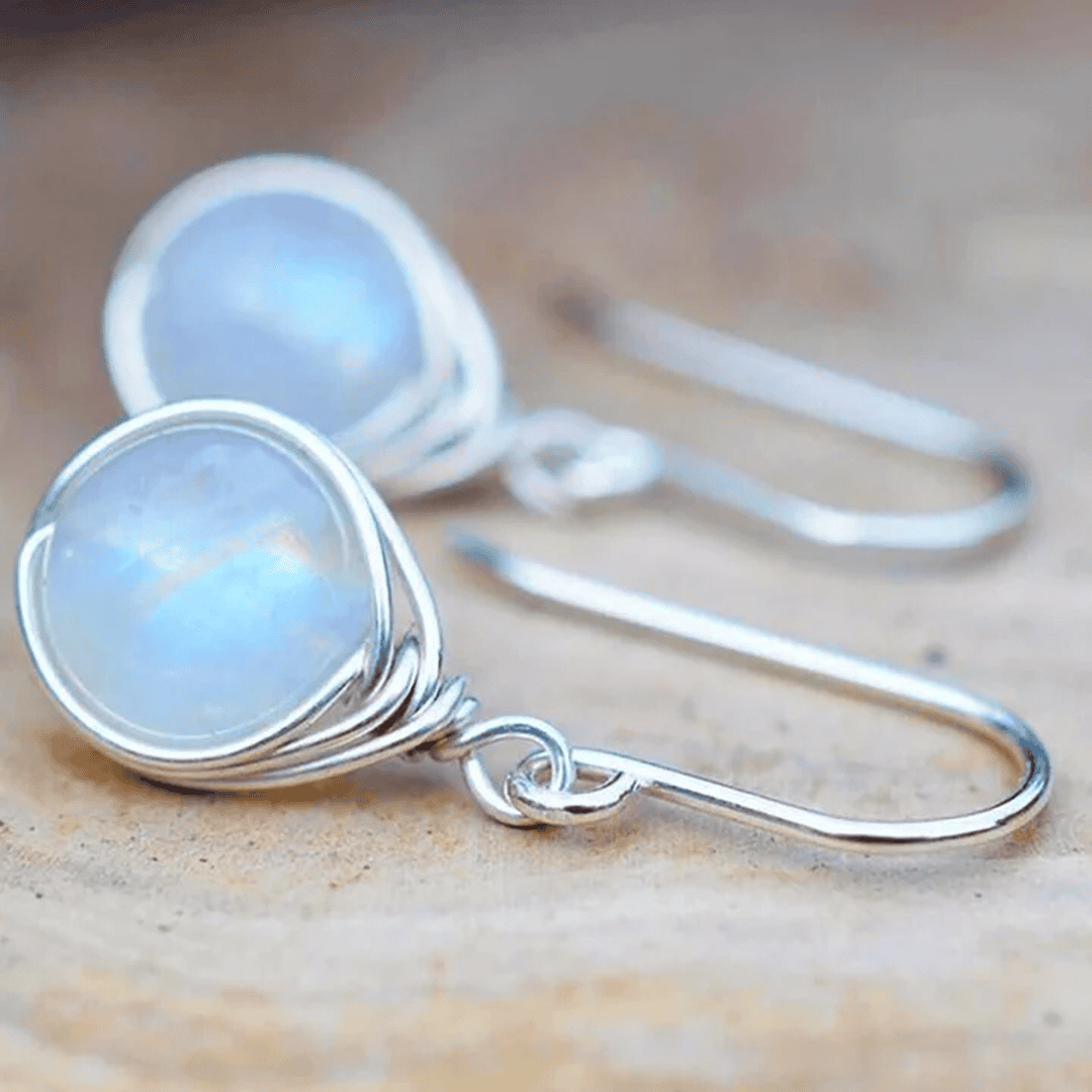Drop Earrings with Stone in Moonstone Look